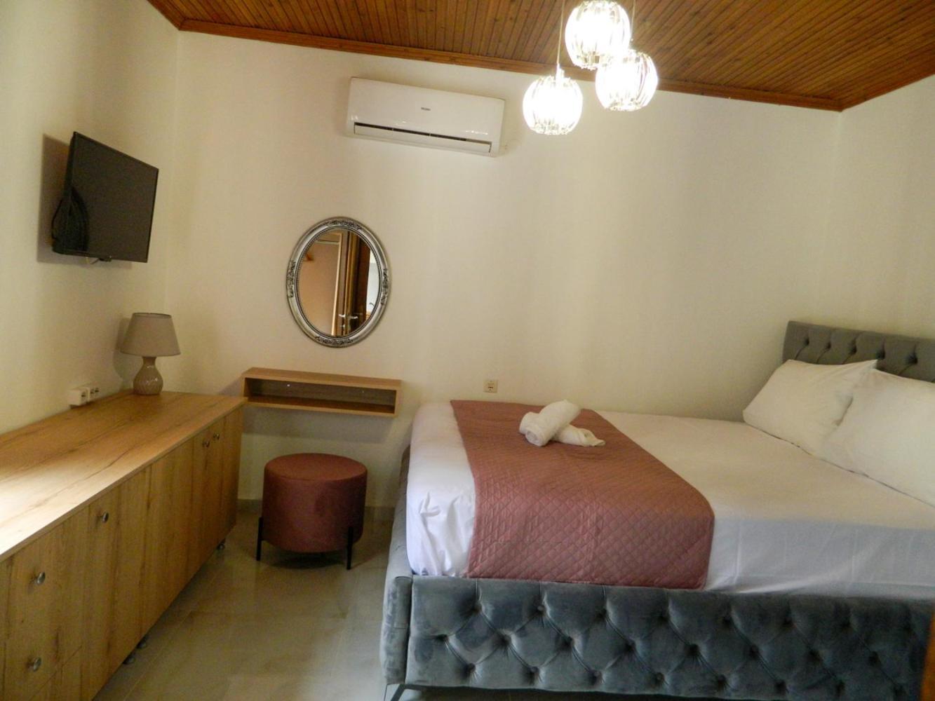 Veny House Vila Paralia Panteleimonos Exterior foto