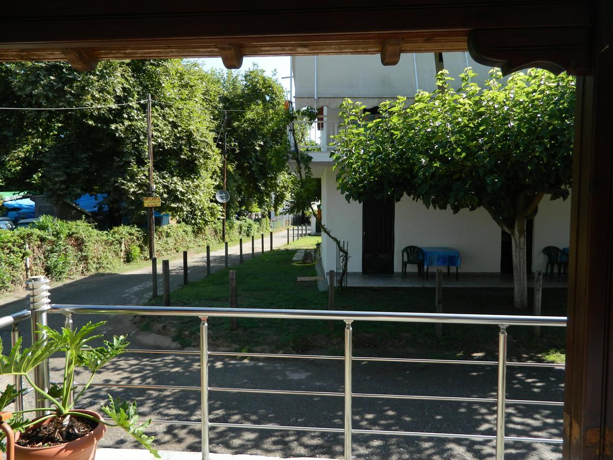 Veny House Vila Paralia Panteleimonos Exterior foto